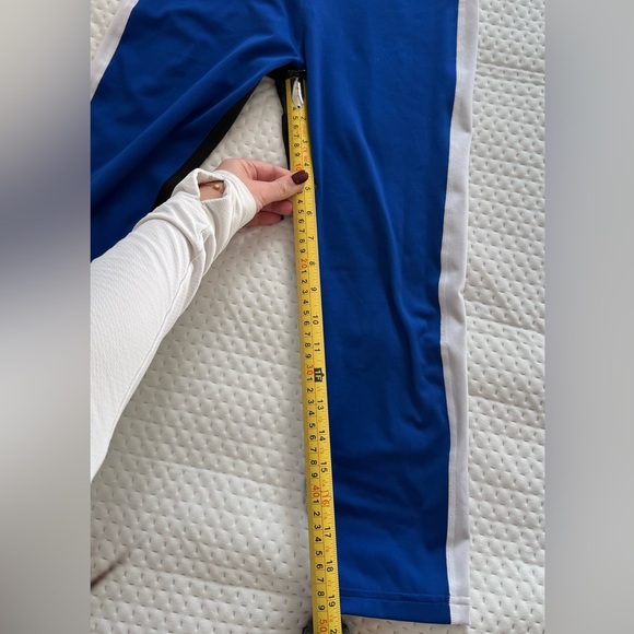 Reebok Women Royal Blue White and Black 3/4 Leggings for Training Gym Stretchy - Picture 10 of 10